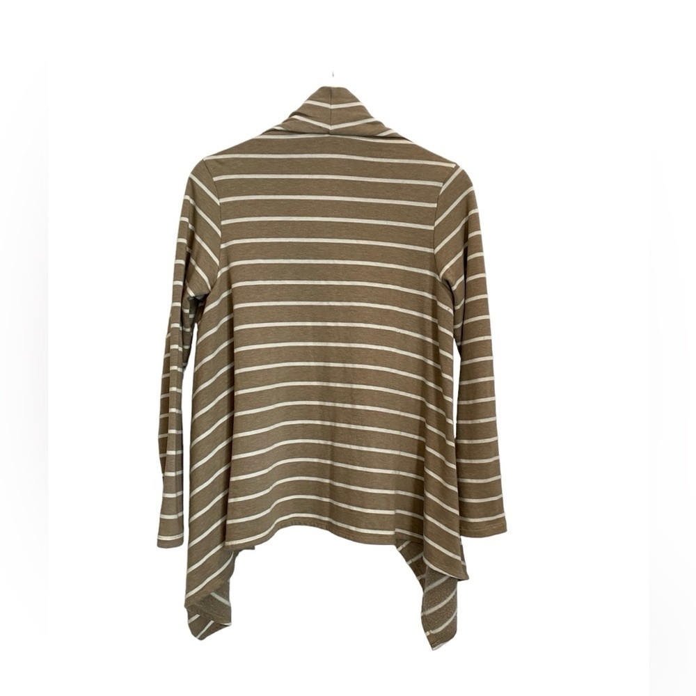 Bobeau light weight cardigan size M tan and‎ white striped